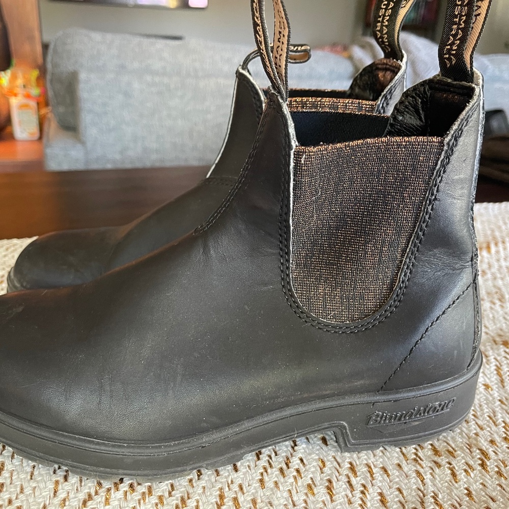 Women’s 8.5 Blundstone